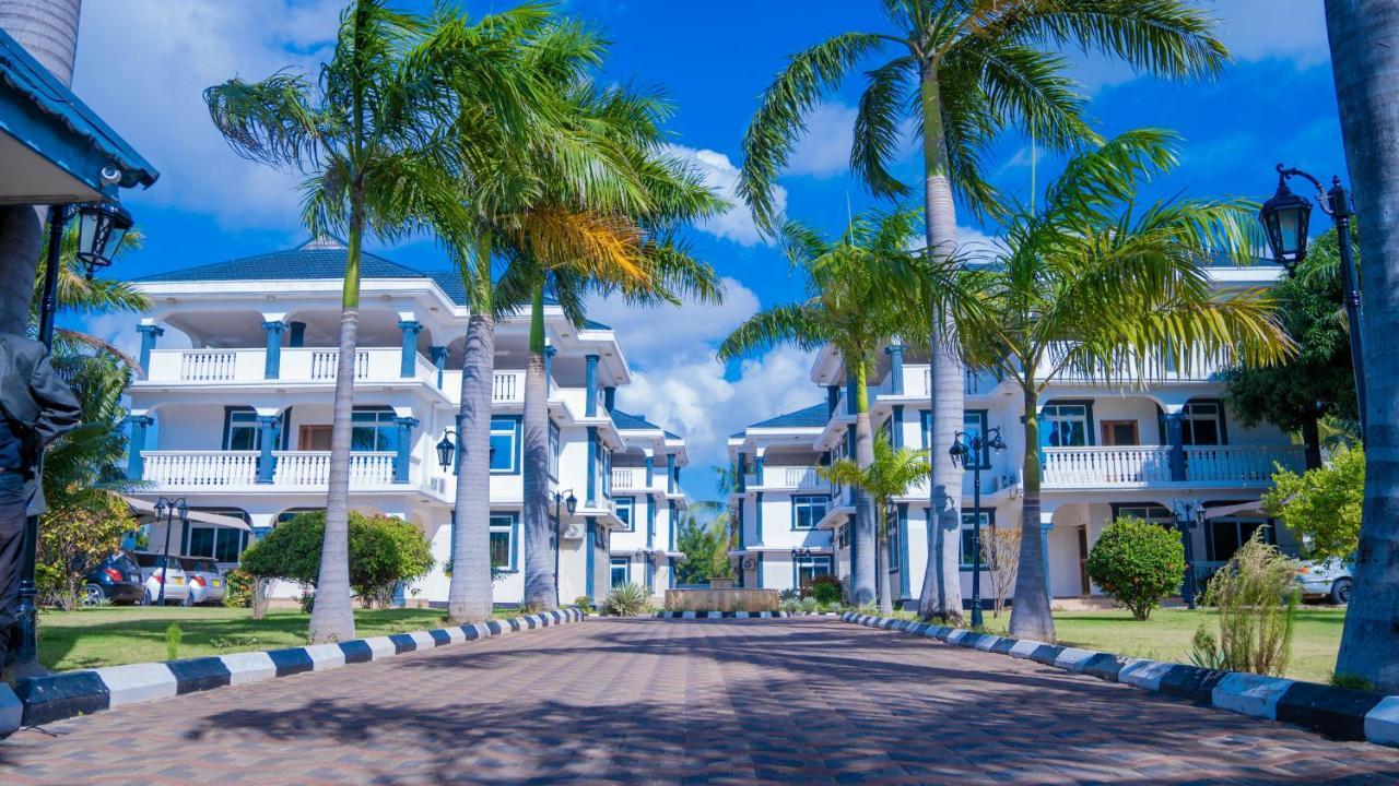דאר א-סאלאם Luxury Beach Villa Inn מראה חיצוני תמונה
