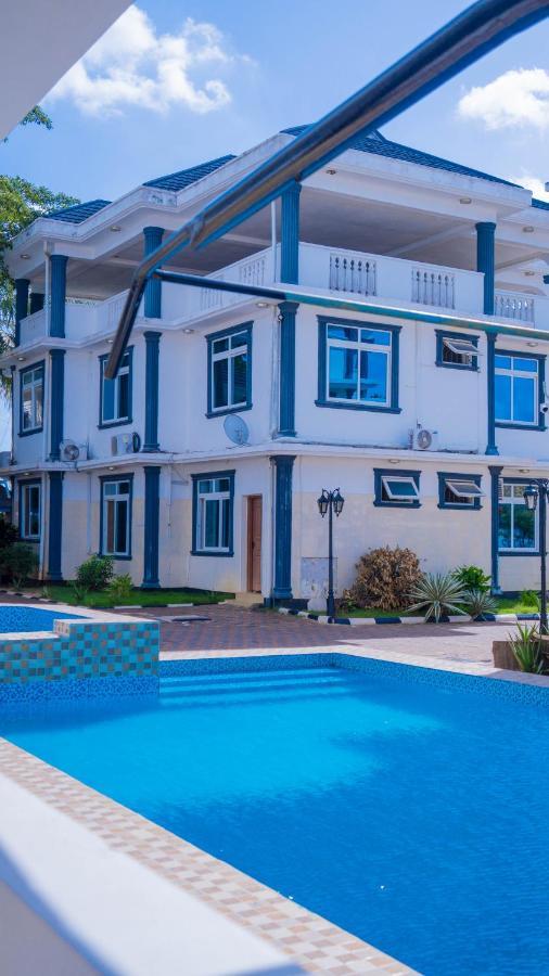 דאר א-סאלאם Luxury Beach Villa Inn מראה חיצוני תמונה