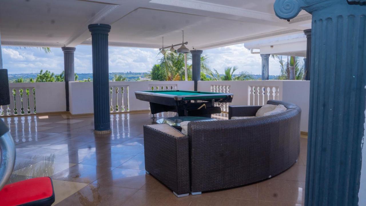 דאר א-סאלאם Luxury Beach Villa Inn מראה חיצוני תמונה